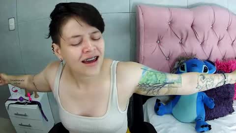 bug2025 online show from 12/05/25, 03:30