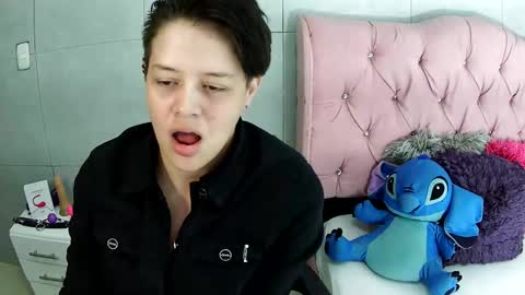 bug2025 online show from 12/15/25, 01:15