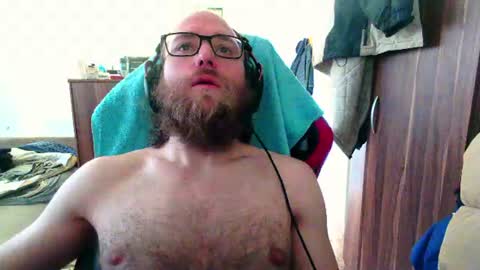Snapshot of buhalteris chatting on 06/22/26, 07:38 Lukas online show from 06/22/26, 07:38