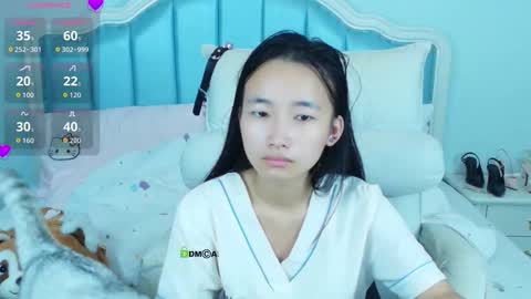 Sandy----xx online show from 11/11/25, 08:53