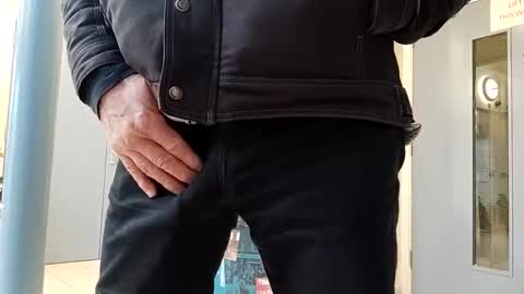 ejaculation for 250 online show from 11/30/25, 09:35