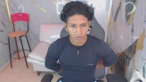 bull_cam online show from 11/02/25, 03:47