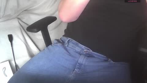 Snapshot of bullen2004 chatting on 03/15/26, 10:21 bullen2004 online show from 03/15/26, 10:21