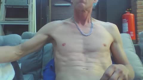 Dutch cock online show from 05/25/26, 08:20