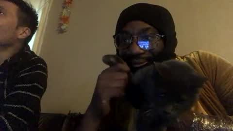 Snapshot of bungalowentertainment chatting on 02/26/26, 01:32 Bungalow Entertainment online show from 02/26/26, 01:32