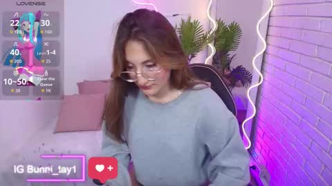 Snapshot of bunni_tay chatting on 09/20/25, 11:33 Bunni online show from 09/20/25, 11:33