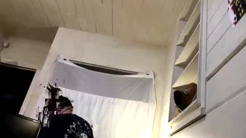 Snapshot of bunniandcryme chatting on 11/13/25, 04:55 bunniandcryme online show from 11/13/25, 04:55