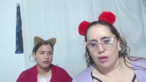 Snapshot of bunniosito chatting on 11/05/25, 12:10 bunniosito online show from 11/05/25, 12:10