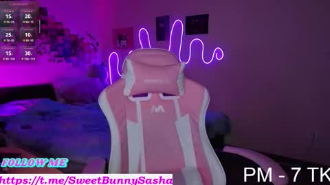 Snapshot of bunny__of_love chatting on 09/13/25, 05:46 Sasha online show from 09/13/25, 05:46