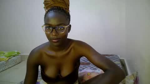 Snapshot of bunny_bliss1 chatting on 05/08/26, 03:28 bunny_bliss1 online show from 05/08/26, 03:28