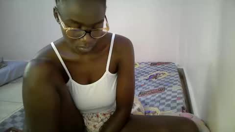 Snapshot of bunny_bliss1 chatting on 05/13/26, 01:30 bunny_bliss1 online show from 05/13/26, 01:30