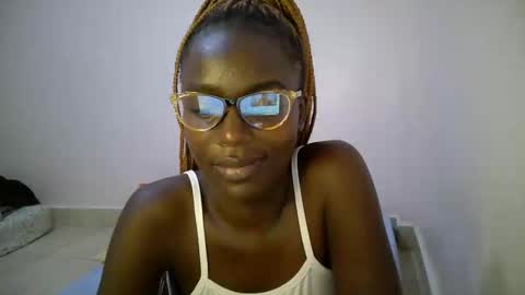 Snapshot of bunny_bliss1 chatting on 05/19/26, 01:56 bunny_bliss1 online show from 05/19/26, 01:56