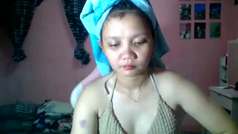 Snapshot of bunny_flower18 chatting on 05/28/26, 12:46 bunny_flower18 online show from 05/28/26, 12:46
