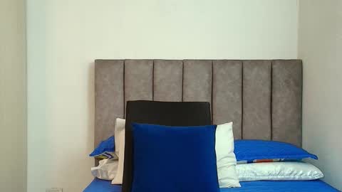 Carolina online show from 11/17/25, 03:56