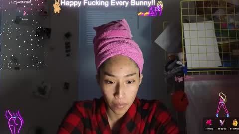 Snapshot of bunnycheekz chatting on 01/06/25, 10:05 Tokki  bunny  online show from 01/06/25, 10:05