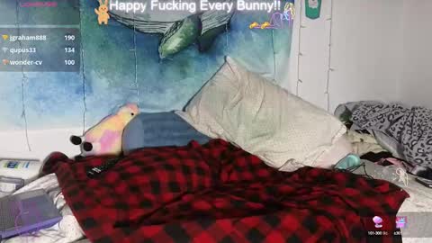 Snapshot of bunnycheekz chatting on 01/10/25, 03:29 Tokki  bunny  online show from 01/10/25, 03:29