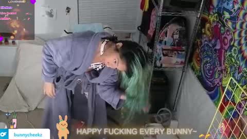 Tokki  bunny  online show from 11/23/25, 08:03