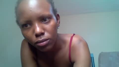 Snapshot of bunnydiva_ chatting on 10/08/25, 06:22 bunnydiva_ online show from 10/08/25, 06:22