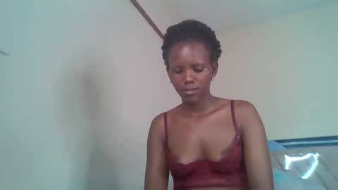 Snapshot of bunnydiva_ chatting on 10/13/25, 05:40 bunnydiva_ online show from 10/13/25, 05:40