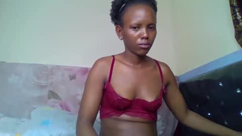 Snapshot of bunnydiva_ chatting on 10/19/25, 04:51 bunnydiva_ online show from 10/19/25, 04:51