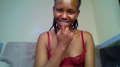 bunnydiva_ online show from 11/23/25, 01:16