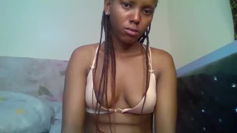 bunnydiva_ online show from 11/26/25, 01:39