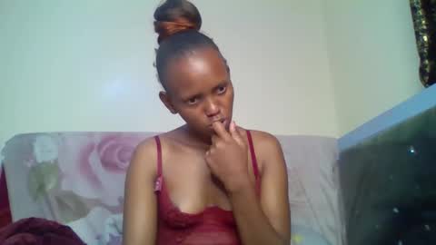 bunnydiva_ online show from 12/17/25, 04:51