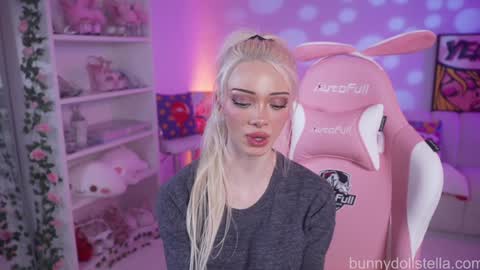 Stella online show from 01/09/26, 12:46