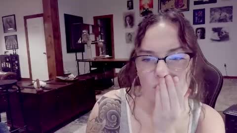 bunnynextdoor online show from 04/17/26, 12:57