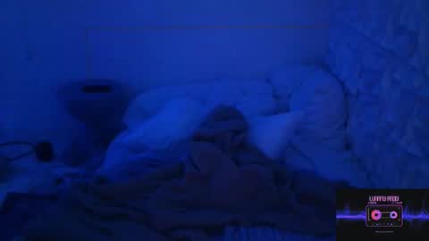 Snapshot of bunnyslutt chatting on 03/02/26, 07:15 bunnyslutt online show from 03/02/26, 07:15