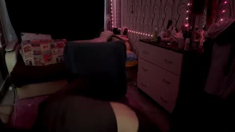 Bella online show from 05/15/26, 11:39