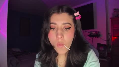 Jess online show from 02/05/26, 03:44