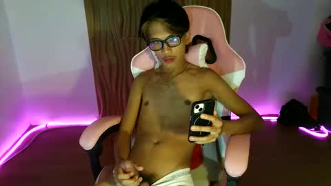 burger_kingxxx online show from 01/10/26, 12:12