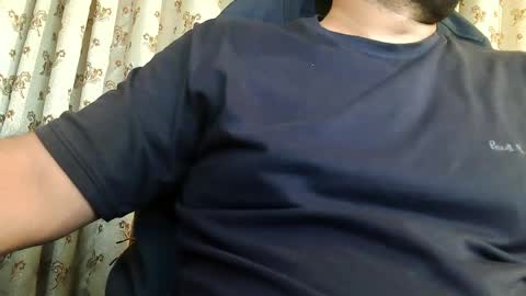 Snapshot of burlymonster chatting on 04/21/26, 06:41 Hairy Arabian online show from 04/21/26, 06:41