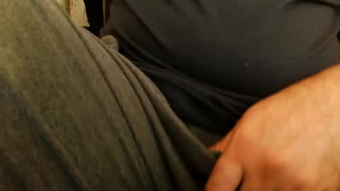 Snapshot of burlymonster chatting on 05/06/26, 04:52 Hairy Arabian online show from 05/06/26, 04:52
