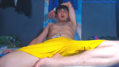 Snapshot of burningboyy chatting on 02/28/26, 09:43 independiente online show from 02/28/26, 09:43