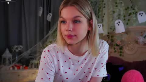 Jessica online show from 10/27/25, 01:59