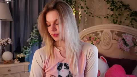 Jessica online show from 11/13/25, 02:16