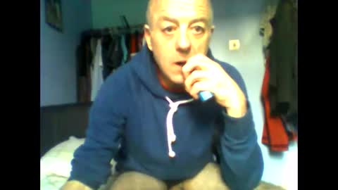 burnleyguy1977 online show from 02/17/26, 07:49