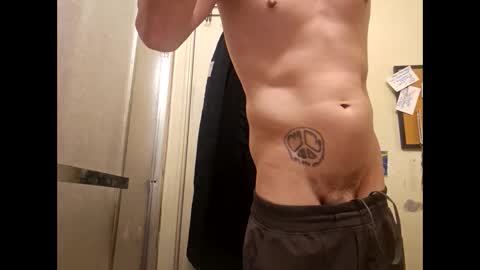 Snapshot of burntbuns710 chatting on 12/18/24, 08:53 LostSingledad online show from 12/18/24, 08:53