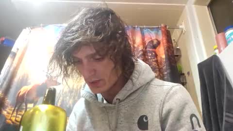 Snapshot of burntbuns710 chatting on 02/13/26, 04:03 LostSingledad online show from 02/13/26, 04:03