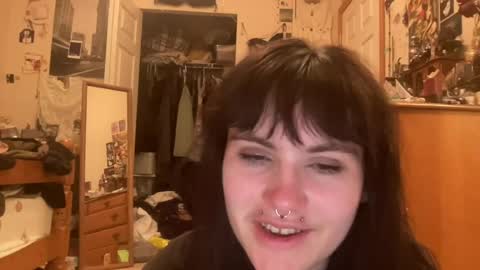 Snapshot of bushbabe3008 chatting on 07/03/26, 06:31 esme gray online show from 07/03/26, 06:31