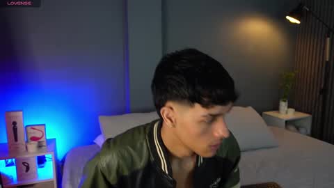 Buster independent model online show from 03/01/25, 11:28