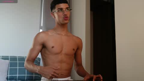 Buster independent model online show from 11/02/25, 09:17