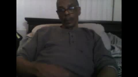 Busturgutzgd1 online show from 12/13/24, 03:16