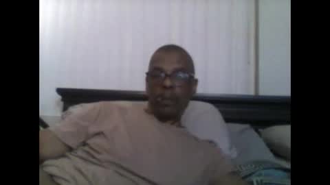 Busturgutzgd1 online show from 01/27/25, 04:52