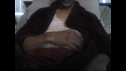 Busturgutzgd1 online show from 02/08/25, 06:55