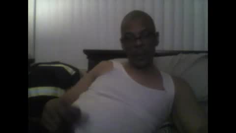 Busturgutzgd1 online show from 02/19/25, 02:33