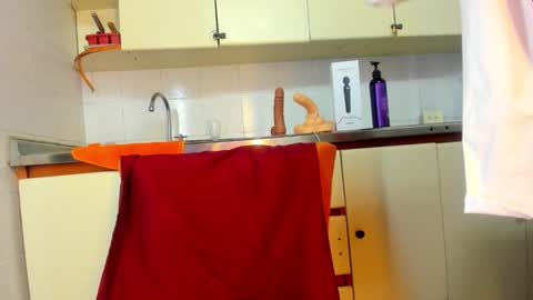 busty_glow online show from 10/03/25, 10:34