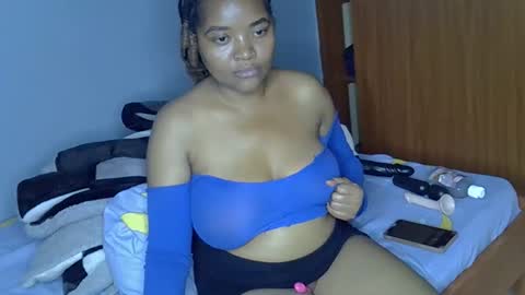 busty kenzi online show from 06/03/26, 05:54